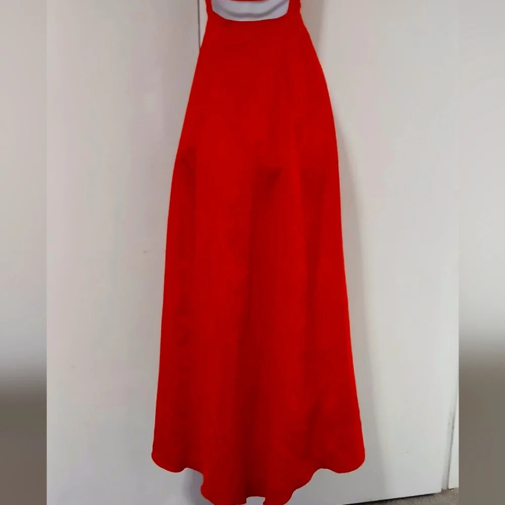 Morgan & Co Red Satin Strapless Long Gown Prom Size 9/10 - Picture 9 of 11